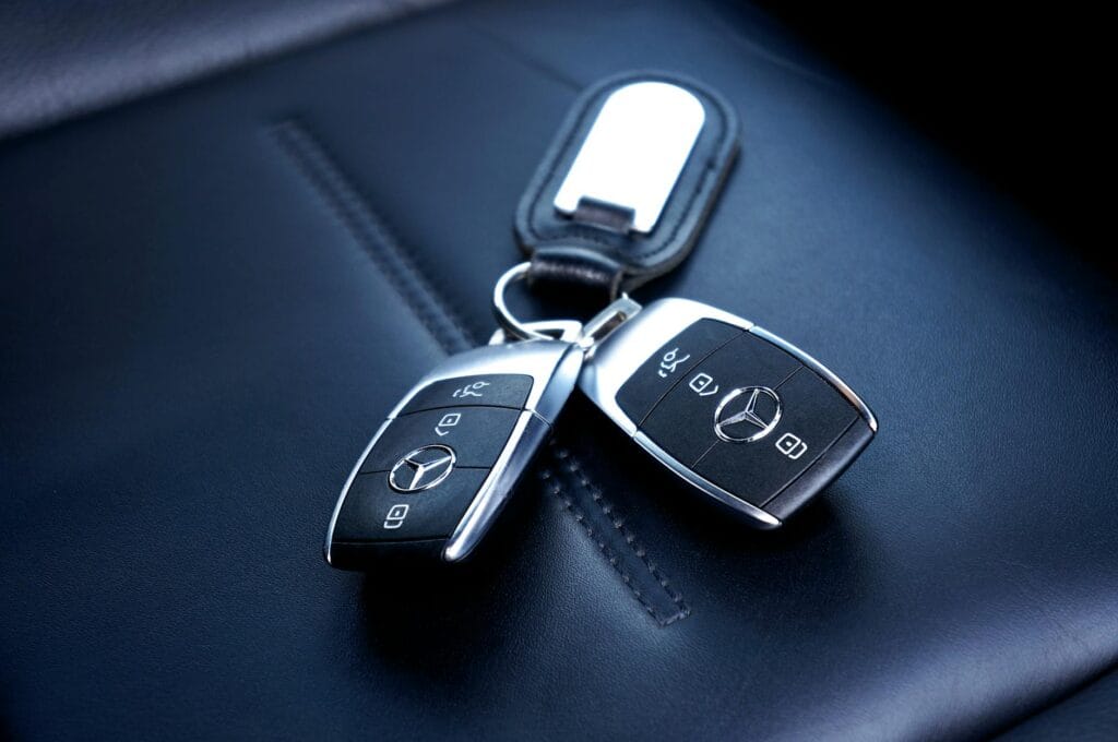 car keys with mercedes emblem